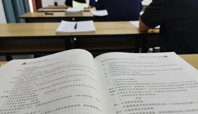性能优化与适用条件的平衡策略